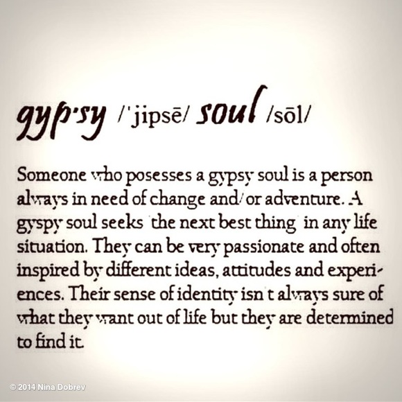 💜Welcome to my closet y’all!!💜 - Picture 3 of 5